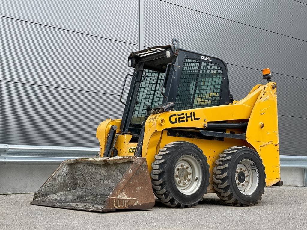 Gehl R 165