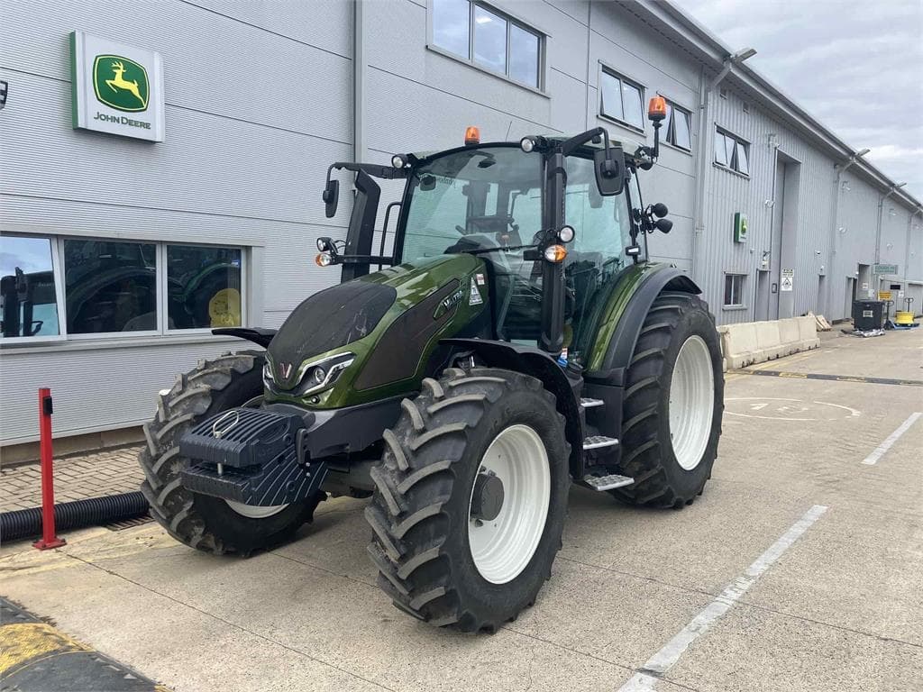 Valtra G125