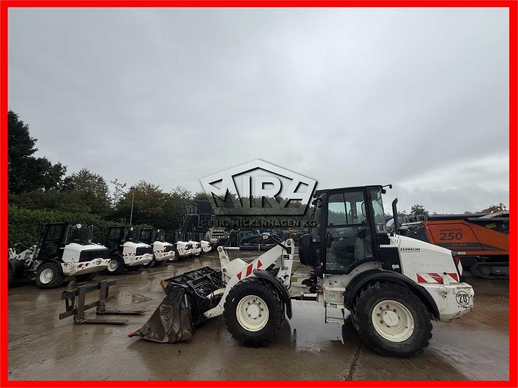 CAT 908M