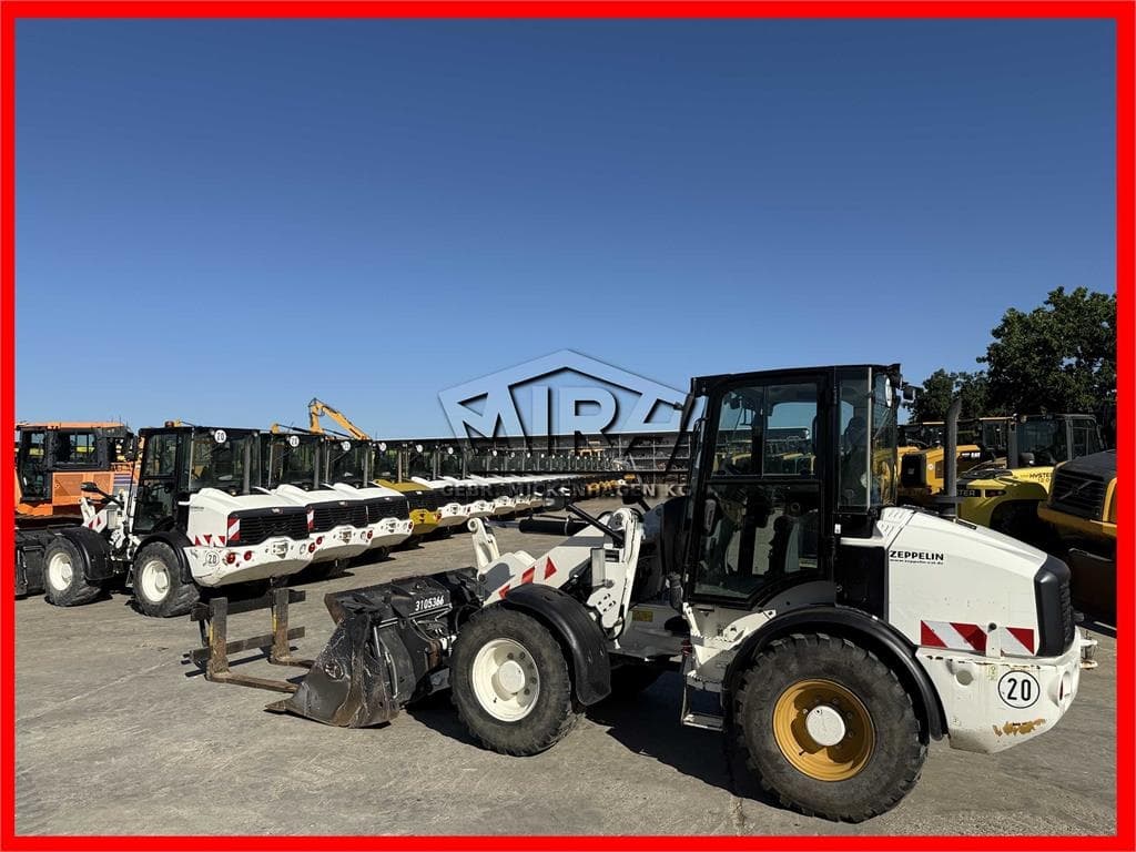 CAT 908M
