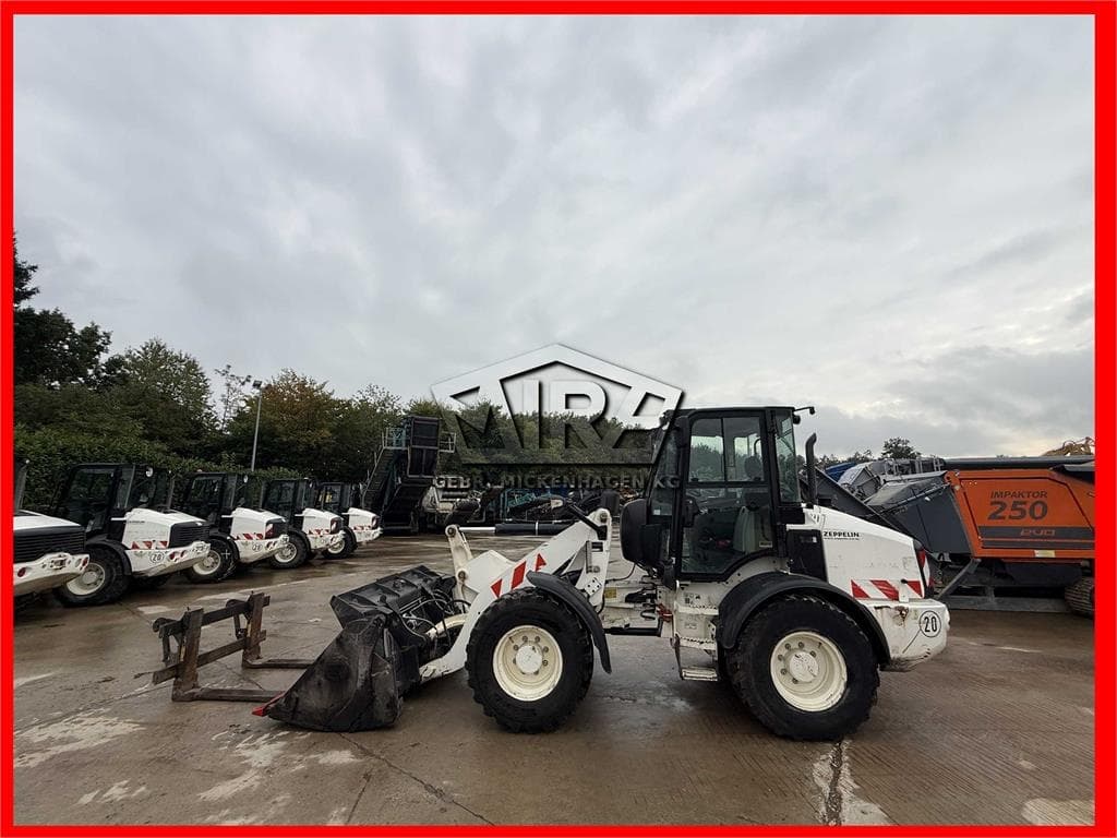CAT 908M