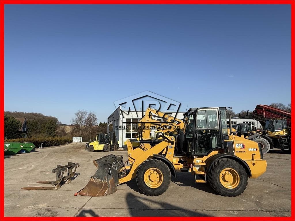 CAT 908M
