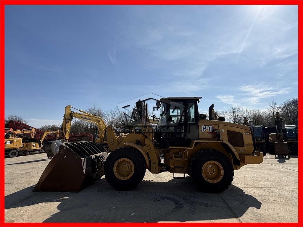 CAT 926M