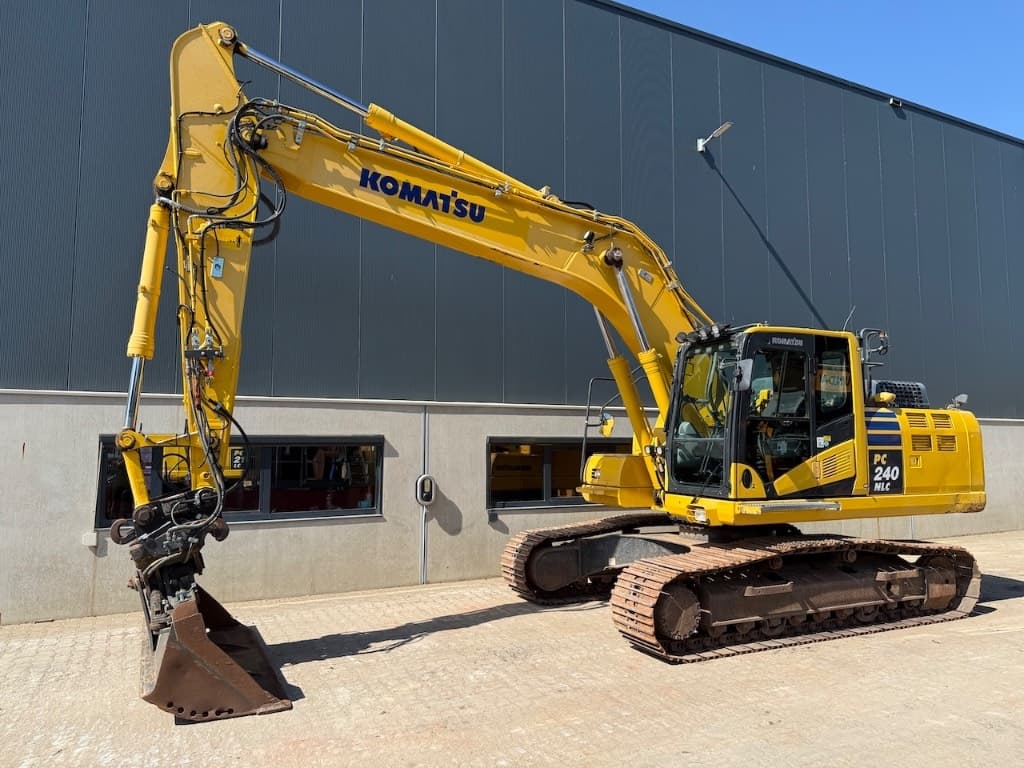 Komatsu PC 240 NLC-11 - PC 240 NLC-11E0 - PC 240