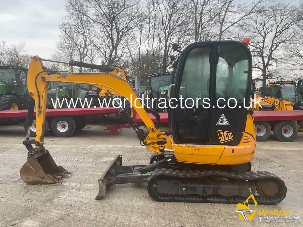 JCB 8030