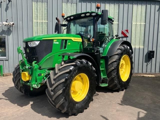 John Deere 6R 215